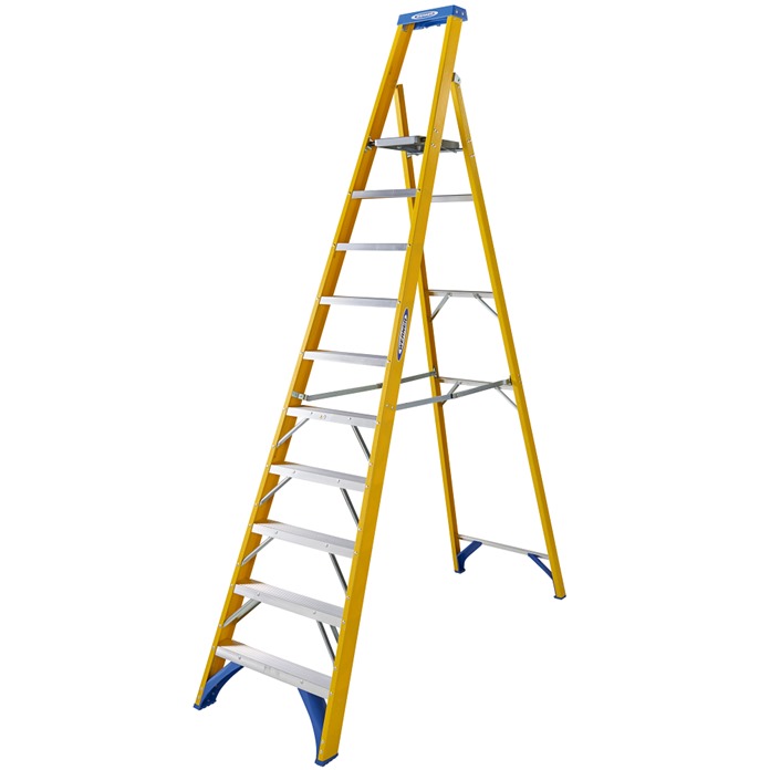 Werner 717 Fibreglass Platform Step Ladders