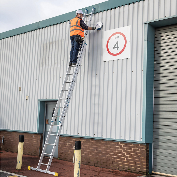 Werner 722 Trade Double Extension Ladders