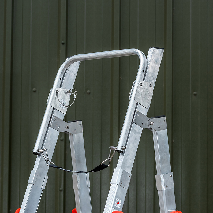 Henchman All Terrain Telescopic Platform