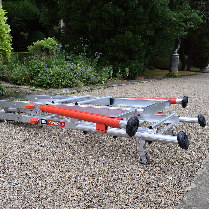 Henchman All Terrain Telescopic Platform