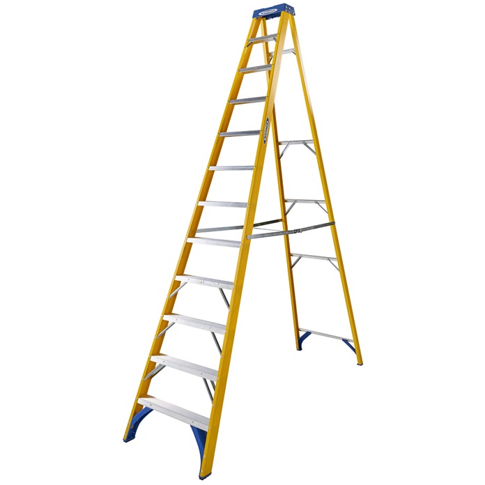 Werner 716 Fibreglass Swingback Step Ladder