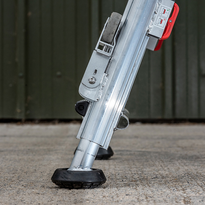 Henchman All Terrain Telescopic Platform